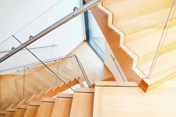Cercles muraux Escaliers Intérieur d& 39 architecture moderne avec escaliers en bois