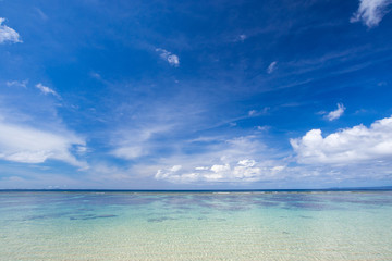 Fototapeta na wymiar 沖縄のビーチ・ウフトゥケイ浜 