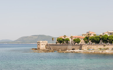 Alghero, Altstadt, Stadt, Torre di San Giacomo, Turm, Festung, Küste, Sommer, Mittelmeer, Sardinien, Italien