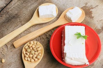 Soybeans and tofu