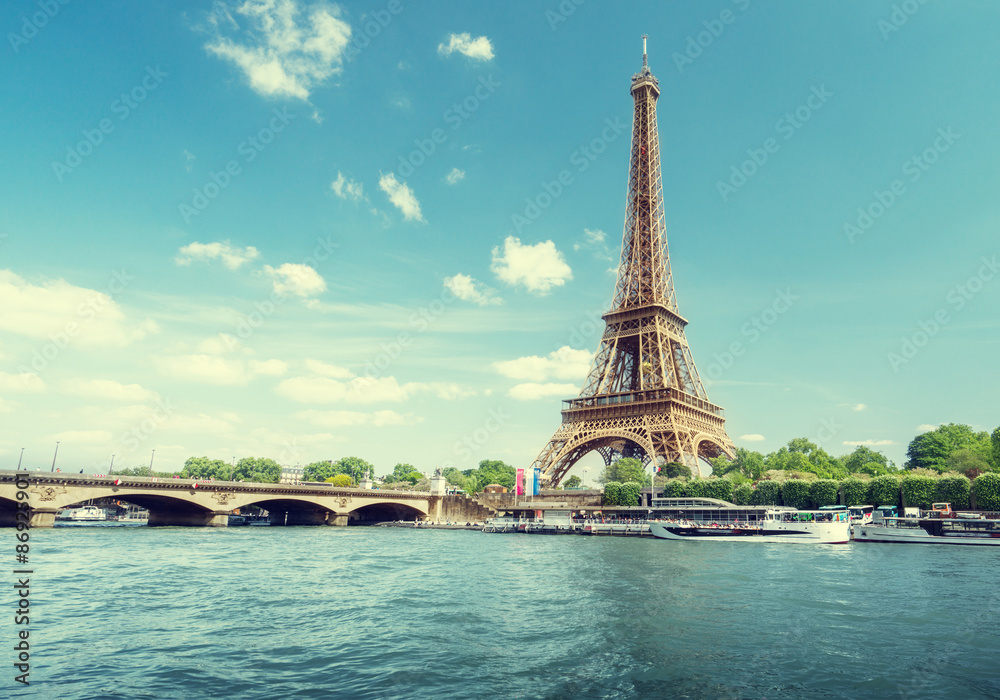 Poster seine in paris with eiffel tower in morning time