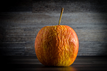 alter apfel