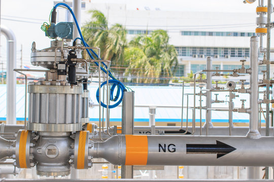 Pressure control valve in pipeline