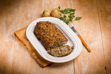 meatloaf with potatoes and parsley