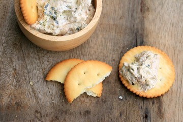Crackers with tuna salad