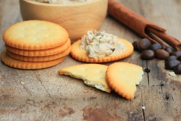 Crackers with tuna salad