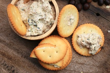 Crackers with tuna salad