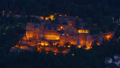 Das Heidelberger Schloß in der Abendbeleuchtung