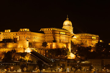 Fototapeta na wymiar Buda Castle at night in Budapest