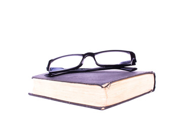 Buch Brille freigestellt 