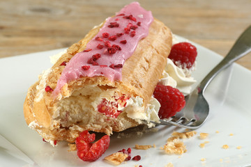 raspberry eclair