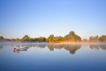Poranek nad rzeką © Patryk Michalski