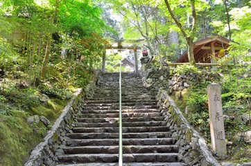 京都　猿丸神社