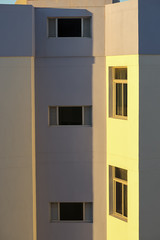 Fototapeta na wymiar building at dawn