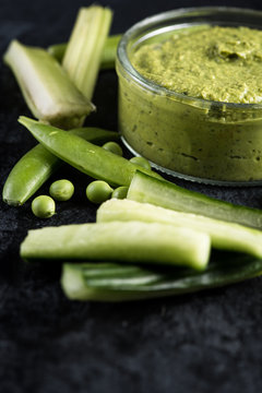 Green Peas And Mint Dip