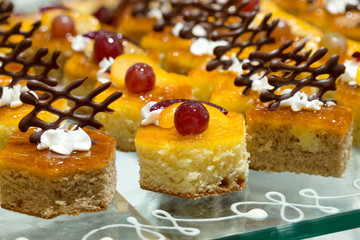  cakes