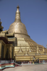 Fototapeta premium Great Stupa in the Shwemawdaw Pagoda.Bago,Myanmar