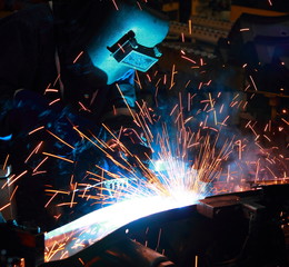 The working in Welding skill up use in product part automotiv