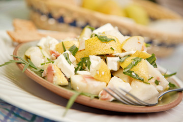 Birnen-Schafskäse-Salat