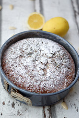 Torta soffice limone e mandorle