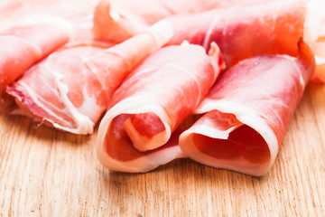 prosciutto slices