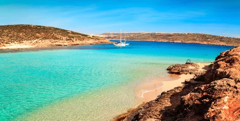 Rolgordijnen The Blue Lagoon on Comino Island, Malta Gozov © Alex_Traksel