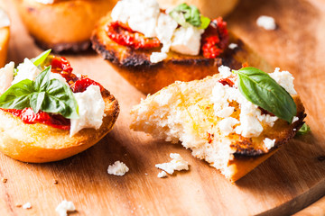 Bruschetta with sundried tomatoes