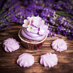 Obraz na płótnie Canvas Lavender cakes
