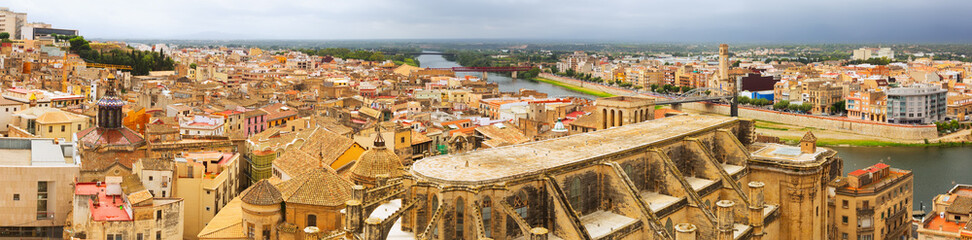 Fototapeta na wymiar Panorama of Tortosa