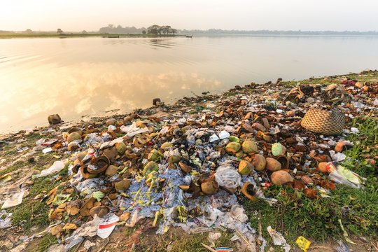 Water rubbish pollution