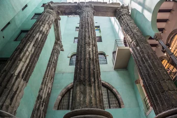 Gordijnen Temple of Augustus, part of Barcelona City History Museum in Barcelona, Spain © Fotokon