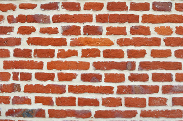 Mur de briques rouges du nord avec joints couleur crème