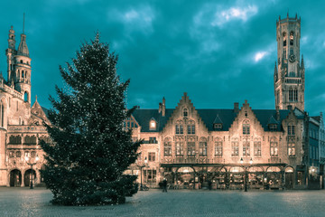 Fototapeta premium Cityscape with the Christmas Burg Square in Bruges