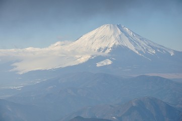Fototapeta na wymiar 塔ノ岳山頂より富士山