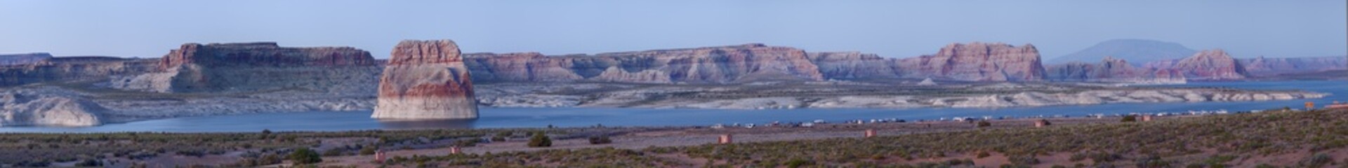 Obraz premium Lone Rock Beach, Lake Powell