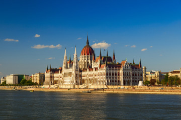 Fototapeta premium budapest parliament