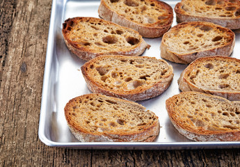 toasted bread slices