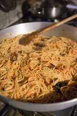 Spaghetti in the pan