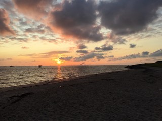 Fototapeta premium Sonnenuntergang an der Küste