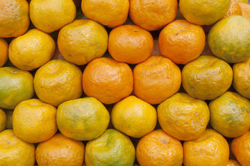 Deliciosas mandarinas en supermercado