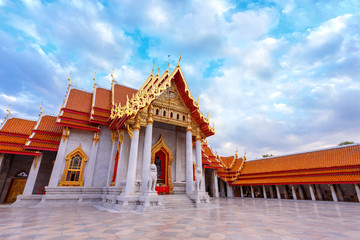 Fototapeta premium Wat Benchamabophit - the Marble Temple in Bangkok, Thailand