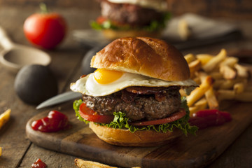 Homemmade Bacon Hamburger with Egg