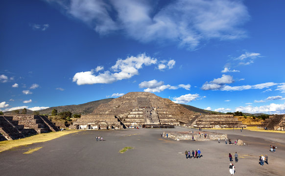 Avenue of Dead Temple of Moon Pyramid Teotihuacan Mexico City Me
