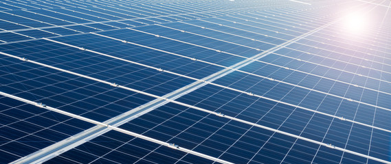 Power plant using renewable solar energy