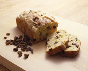 レーズンが入ったパウンドケーキ