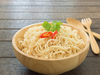 Instant noodles