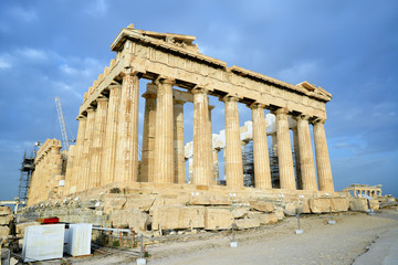 Obraz premium Partenon na Akropolu w Atenach