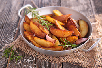 fried potato and rosemary