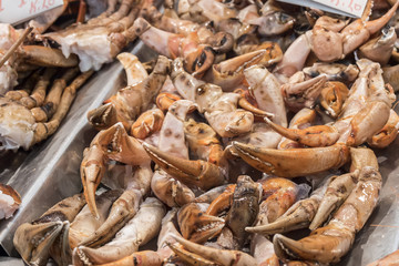 Crab pincers, seafood in the fiskmarket