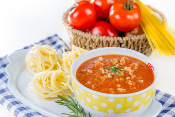 Spaghetti with tomato sauce